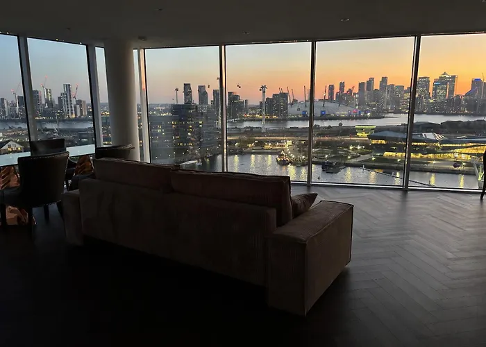 Excel Luxury Apartment With Amazing View